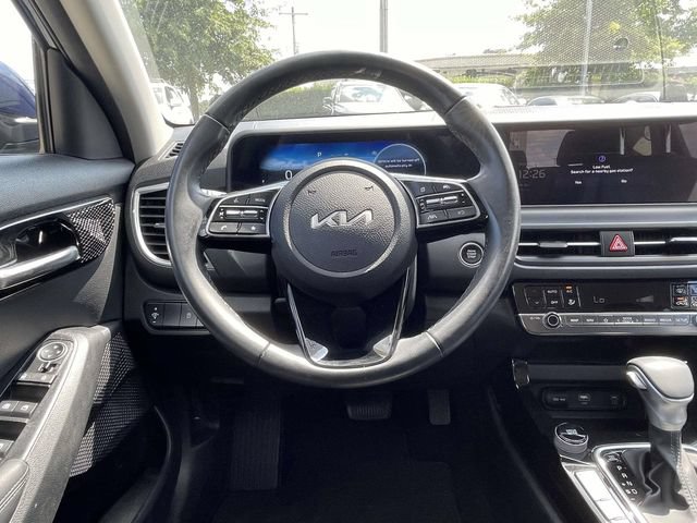 Certified 2024 Kia Seltos EX FWD image 12