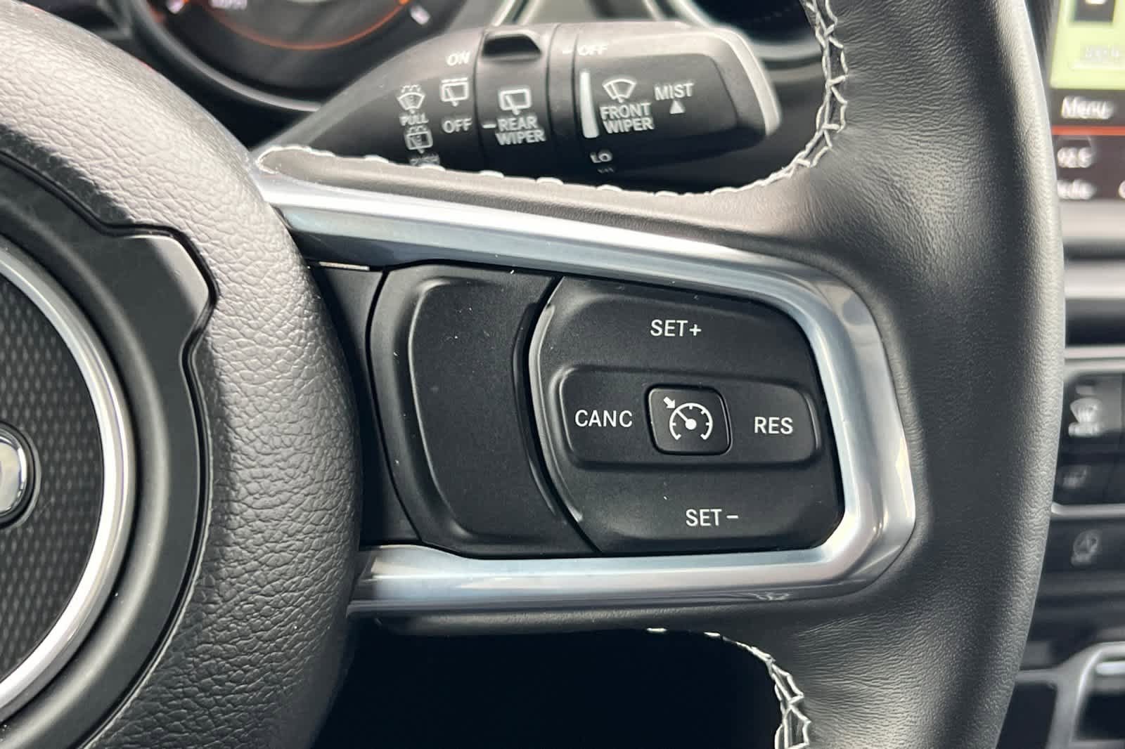 Used 2022 Jeep Wrangler Unlimited Sahara w/ Cold Weather Group AWD/4WD image 29