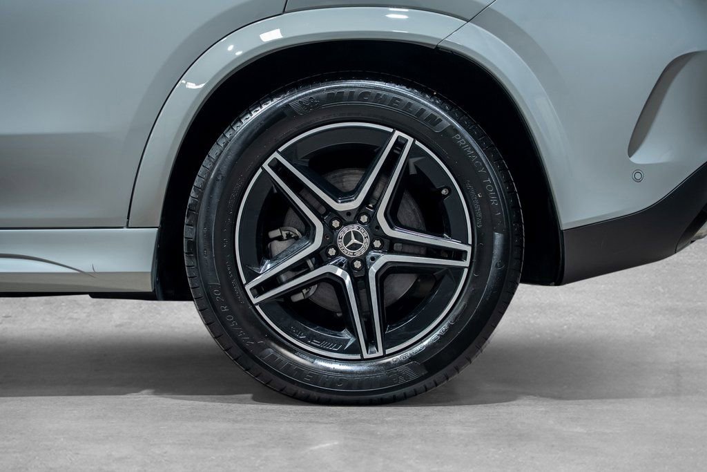 Used 2024 Mercedes-Benz GLE 350 4MATIC w/ AMG Line Exterior image 29