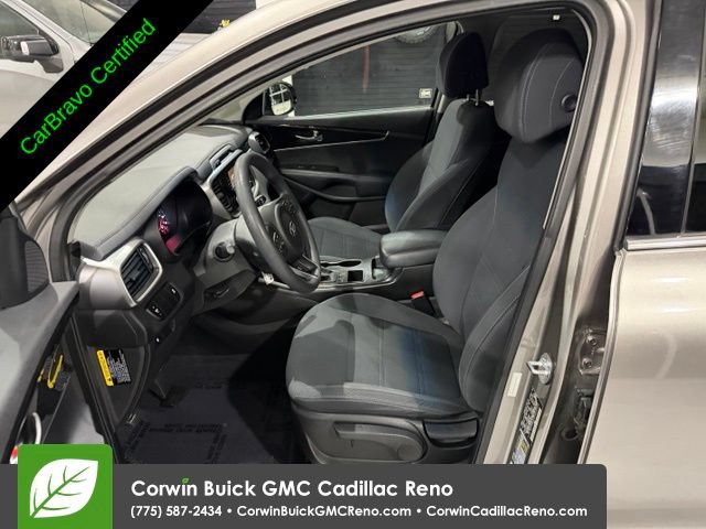 Used 2017 Kia Sorento FWD image 11