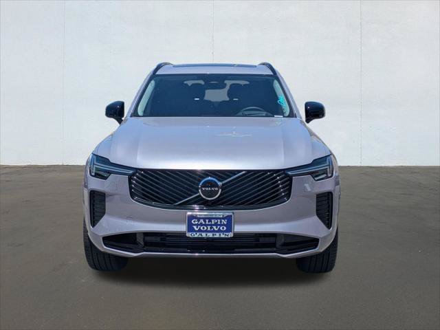 New 2026 Volvo XC90 T8 Ultra w/ Protection Package AWD/4WD image 4