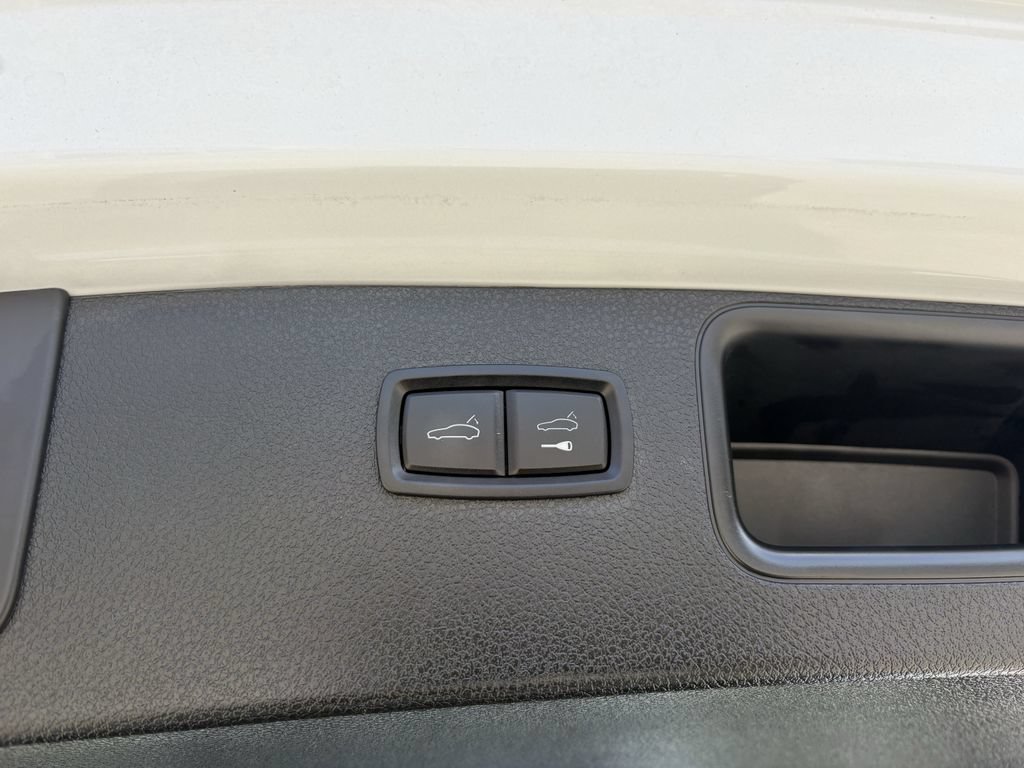 Used 2020 Porsche Macan S AWD/4WD image 28