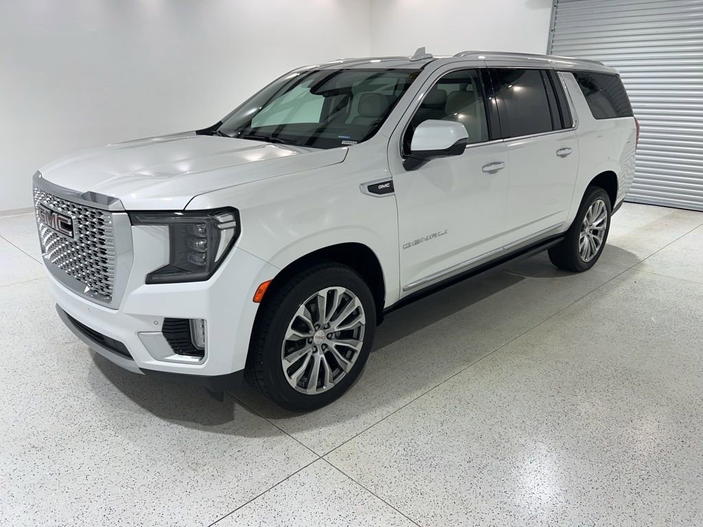 Used 2021 GMC Yukon XL Denali w/ Denali Premium Package