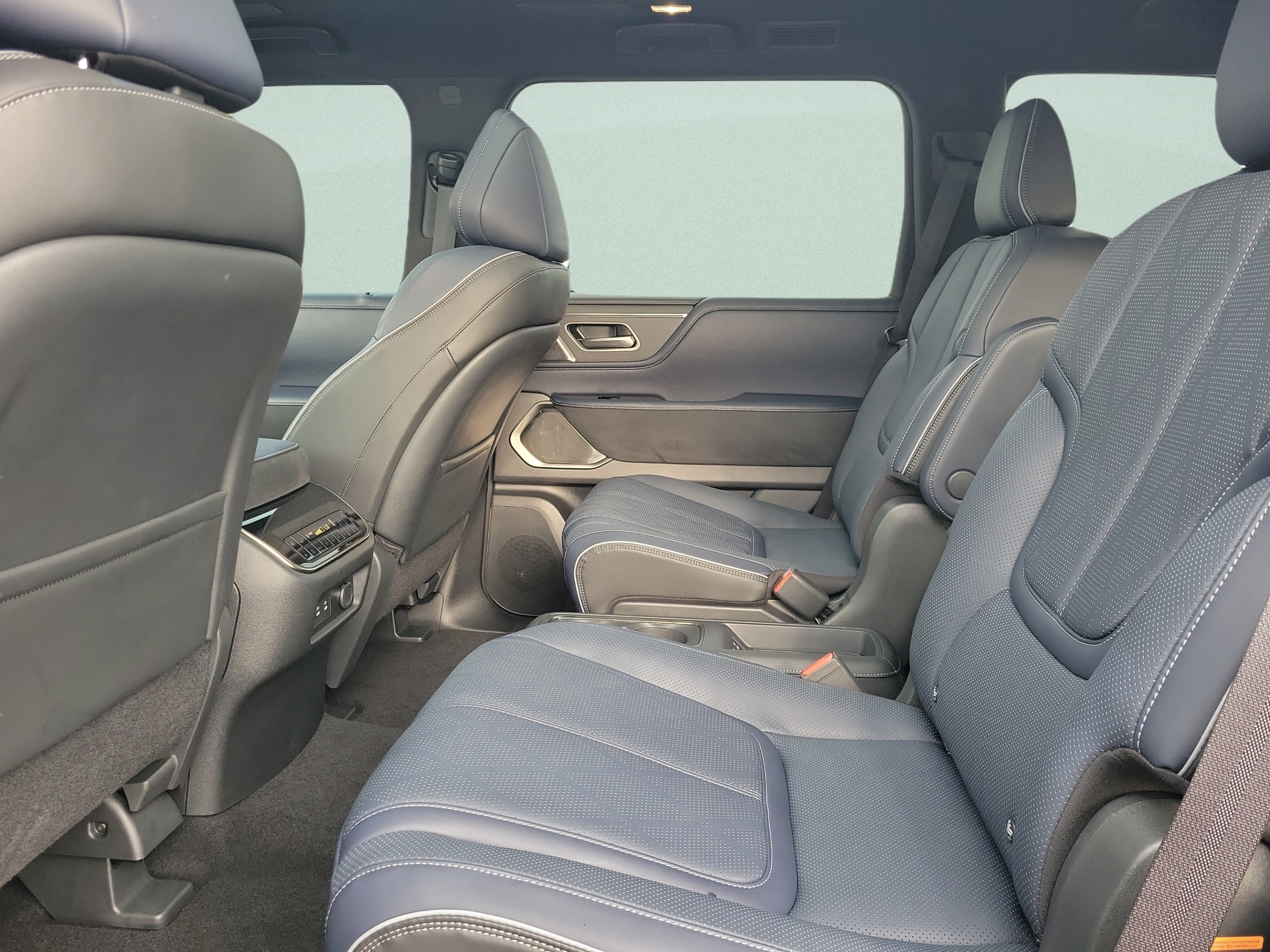 Used 2026 INFINITI QX80 4WD w/ Sport Exterior Package image 42