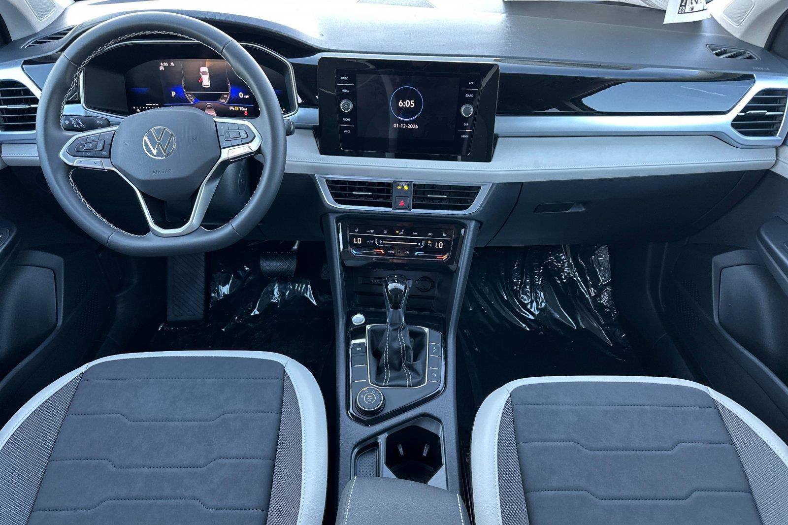 New 2026 Volkswagen Taos SE AWD/4WD image 12