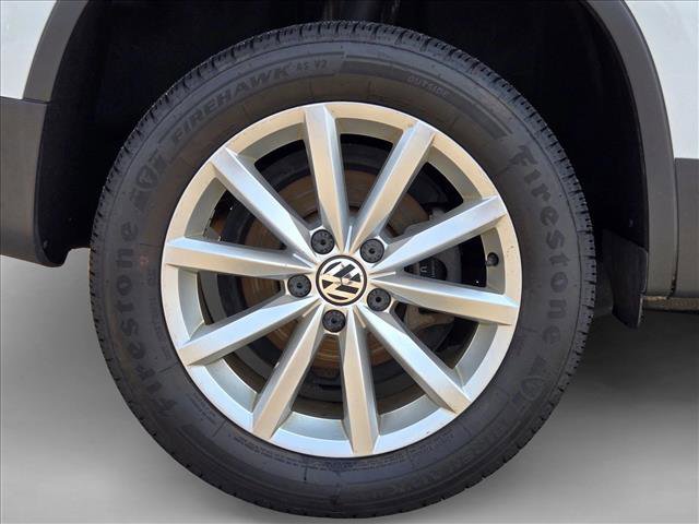 Used 2017 Volkswagen Tiguan Wolfsburg Edition AWD/4WD image 14