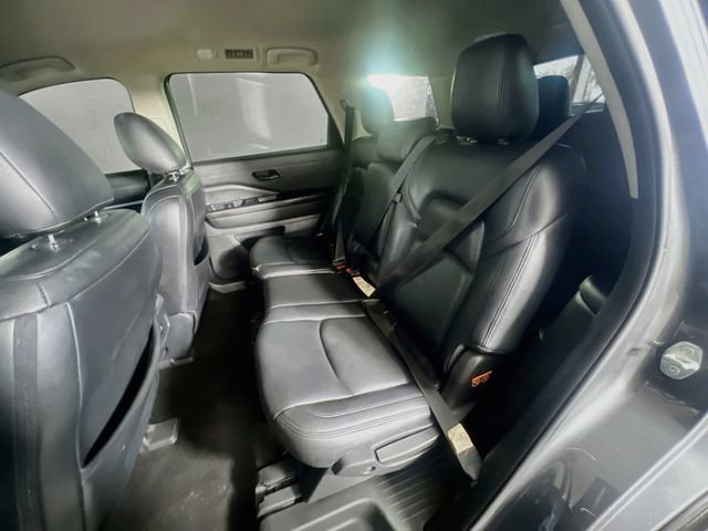 Used 2023 Nissan Pathfinder SV FWD image 27