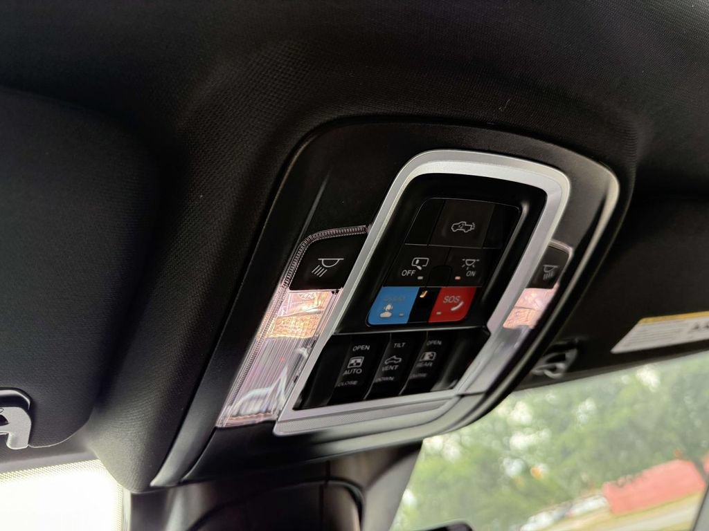 New 2026 RAM 2500 Laramie AWD/4WD image 28