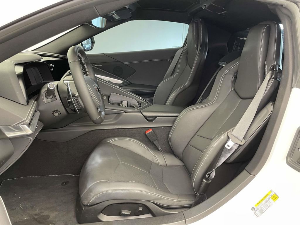 Used 2025 Chevrolet Corvette Z06 image 5