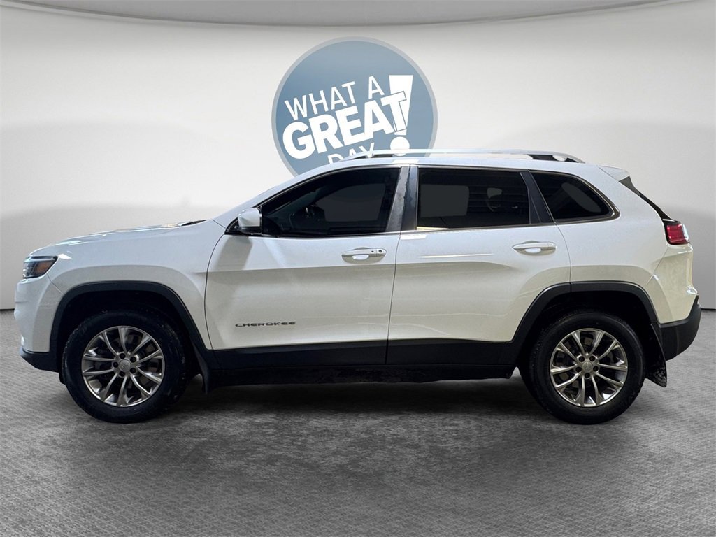 Used 2019 Jeep Cherokee Latitude Plus w/ Cold Weather Group image 7