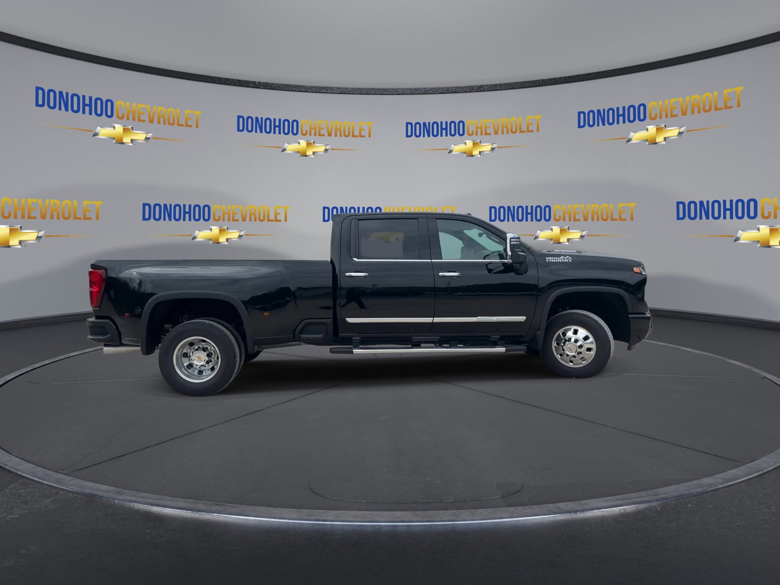 New 2026 Chevrolet Silverado 3500 High Country image 9