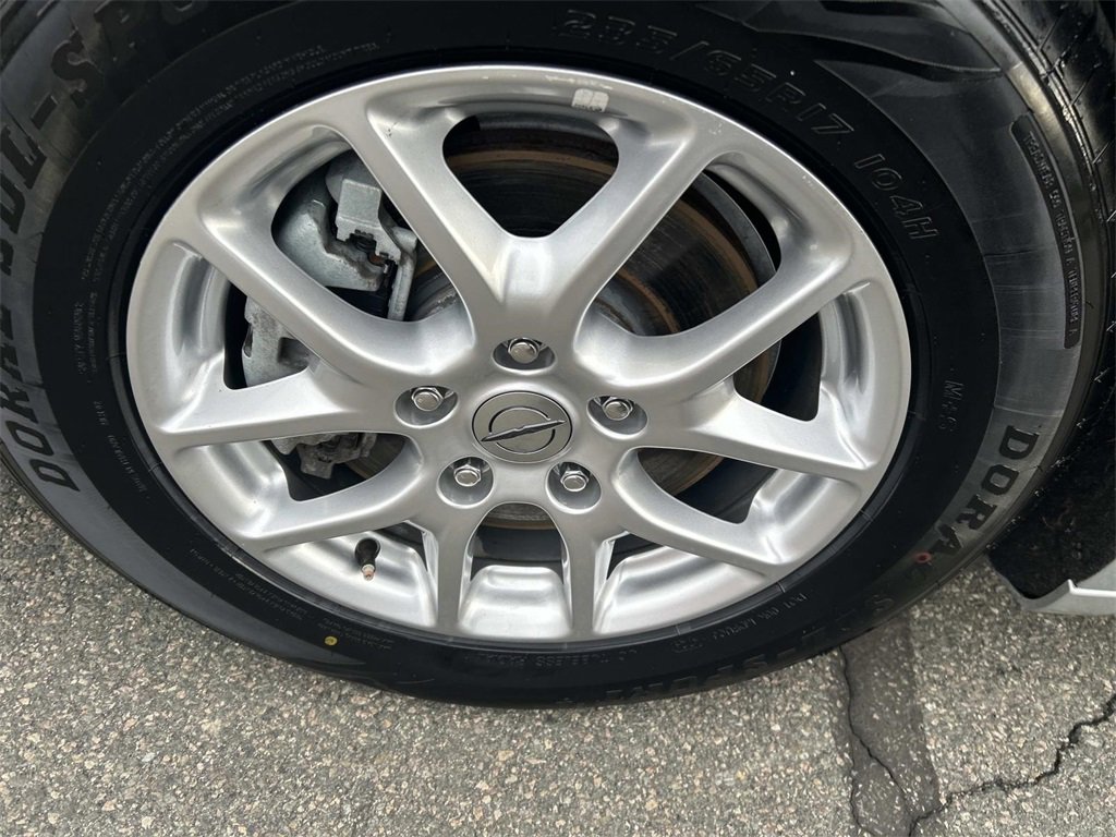 Used 2023 Chrysler Pacifica Touring-L image 9