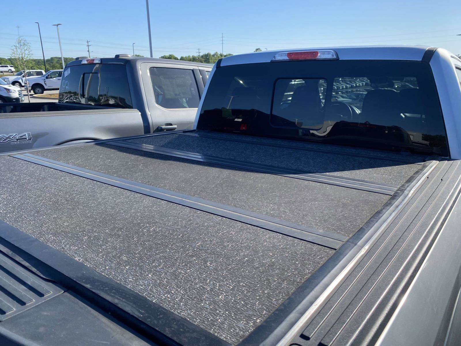 Used 2016 Ford F150 Platinum w/ Equipment Group 701A Luxury RWD image 12