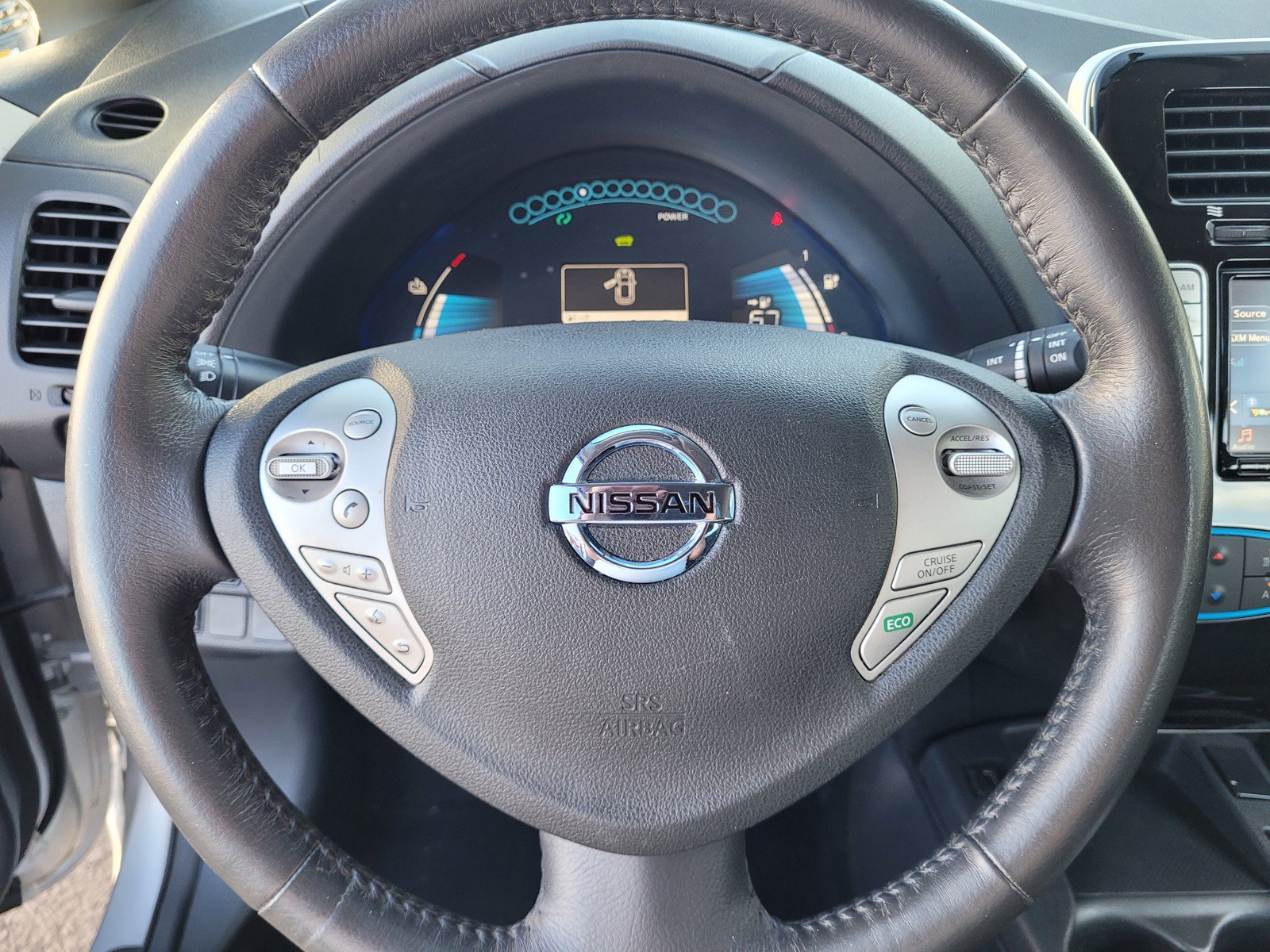 Certified 2017 Nissan Leaf SV FWD image 16