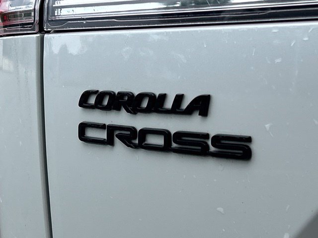 Used 2023 Toyota Corolla Cross AWD Hybrid image 12