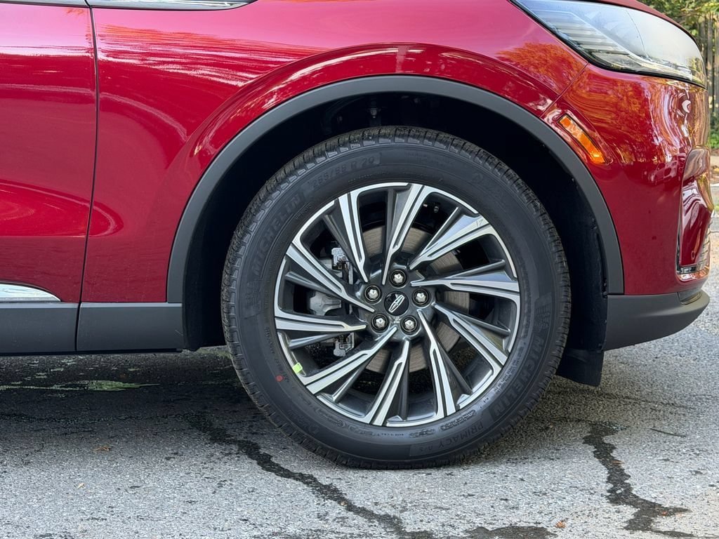 New 2027 Lincoln Aviator AWD image 7