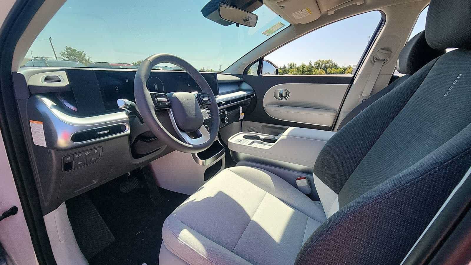 New 2026 Hyundai Ioniq 9 SE AWD/4WD image 12