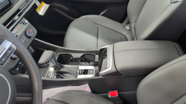 New 2027 Hyundai Santa Cruz SE AWD/4WD image 18