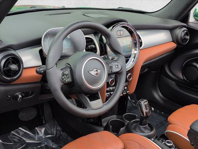 Used 2023 MINI Cooper S w/ Signature Upholstery Package FWD image 10