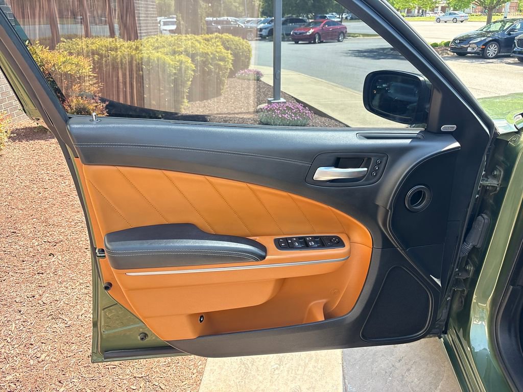 Used 2019 Dodge Charger SXT w/ Plus Group RWD image 21