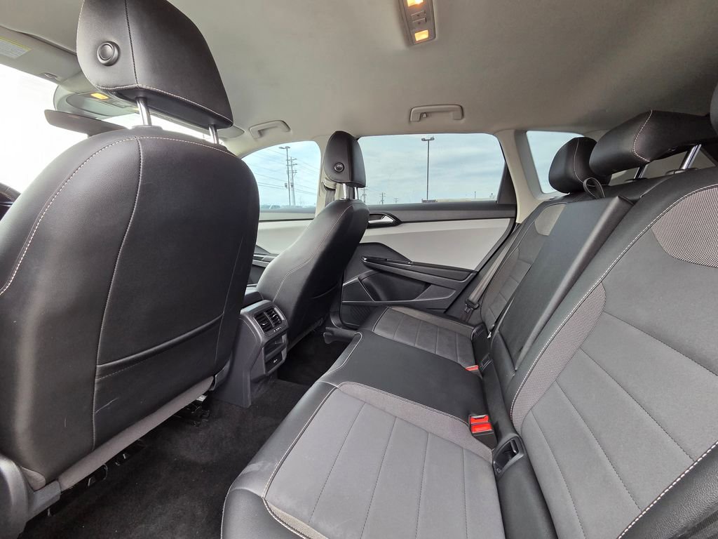 Used 2023 Volkswagen Taos SE image 26