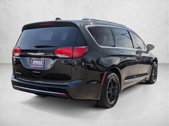 Used 2020 Chrysler Pacifica Touring-L Plus image 5