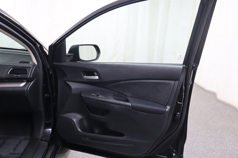 Used 2016 Honda CR-V LX image 19