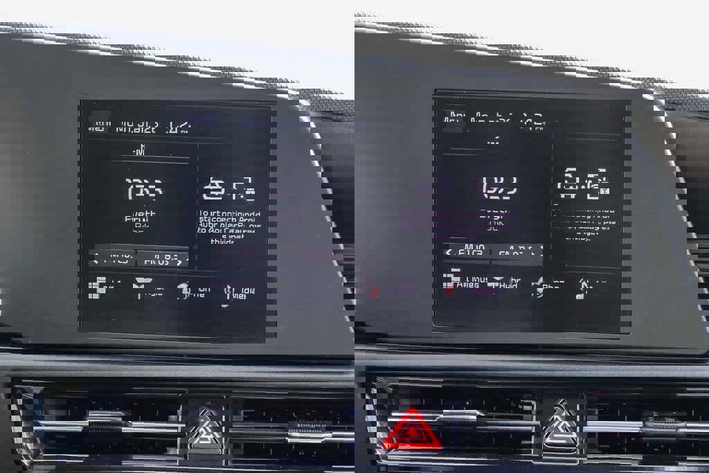 Certified 2023 Kia Niro LX image 13