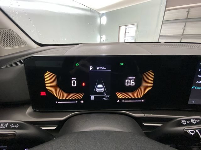 Used 2026 Kia Sportage EX FWD image 15