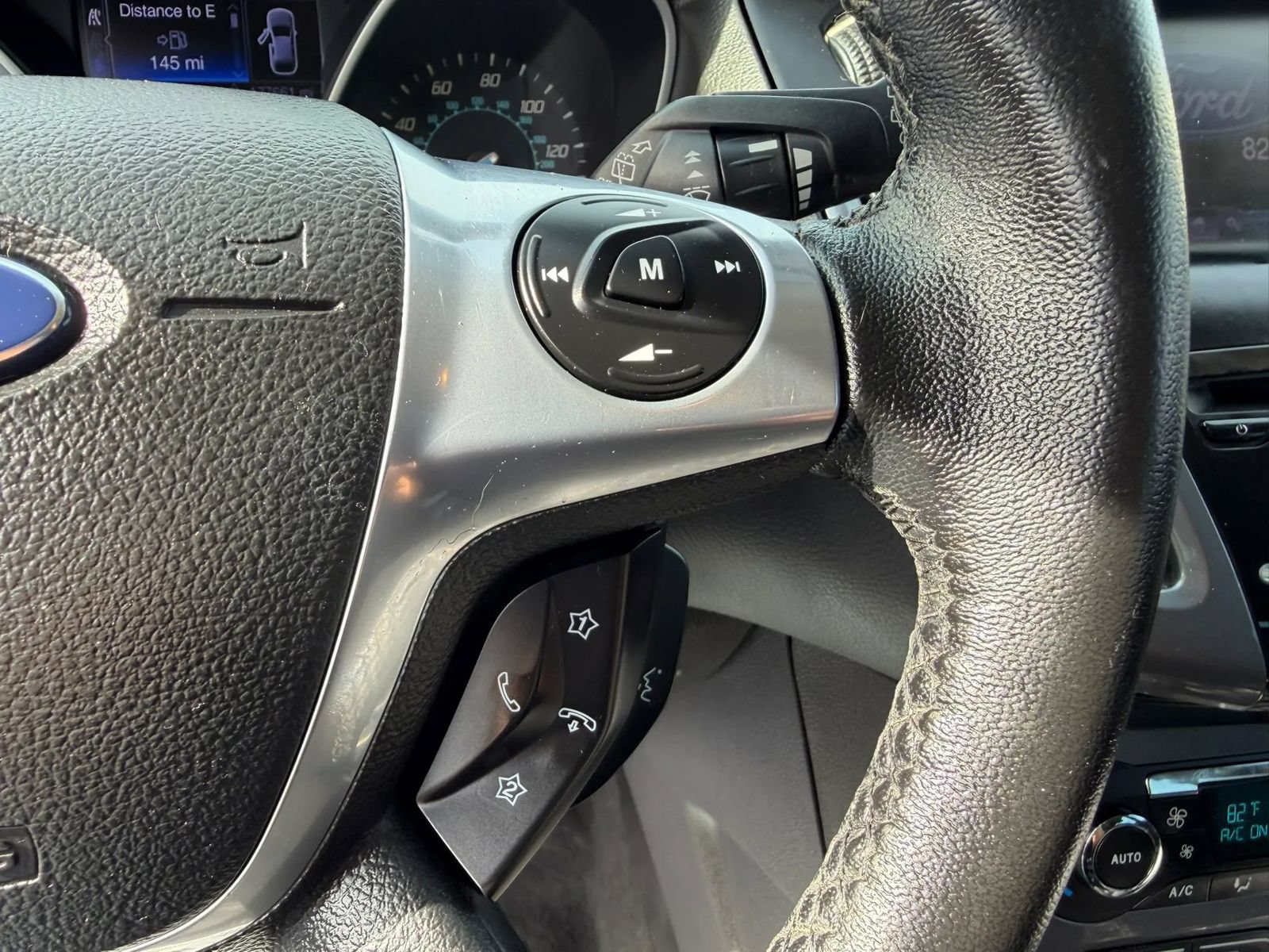 Used 2013 Ford Focus Titanium w/ Titanium Handling Pkg FWD image 25