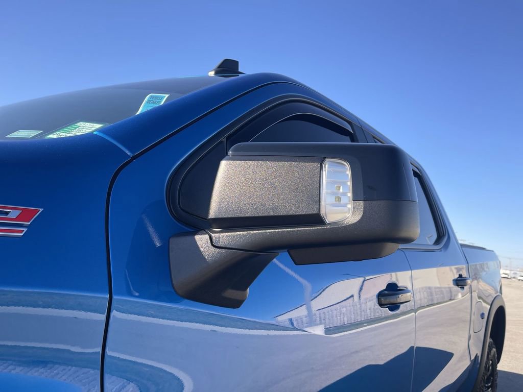 Used 2022 Chevrolet Silverado 1500 ZR2 w/ Technology Package image 11