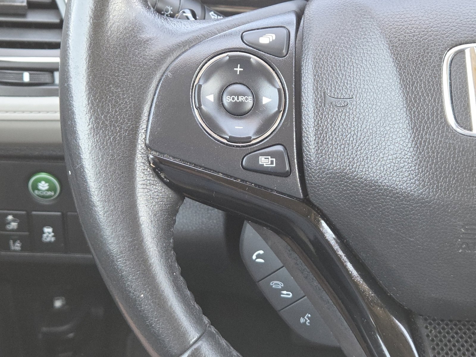 Used 2021 Honda HR-V EX-L image 31