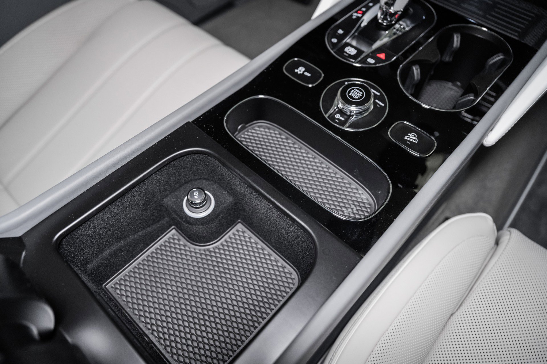 New 2025 Bentley Bentayga Extended Wheelbase image 56