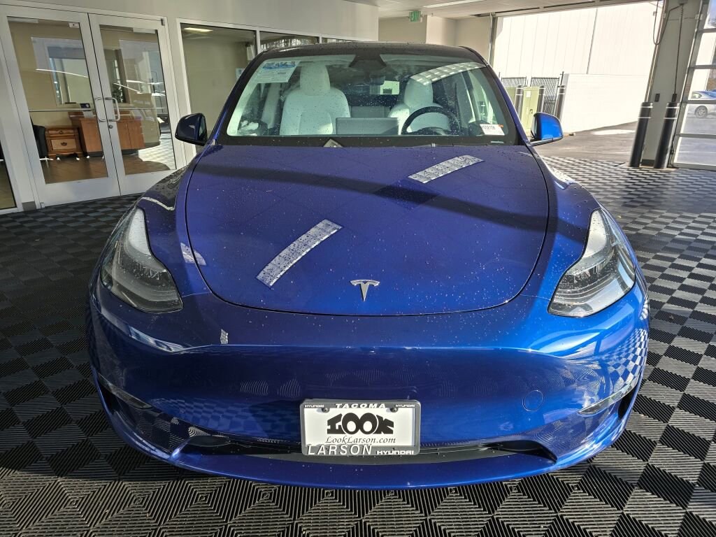 Used 2025 Tesla Model Y Long Range image 9