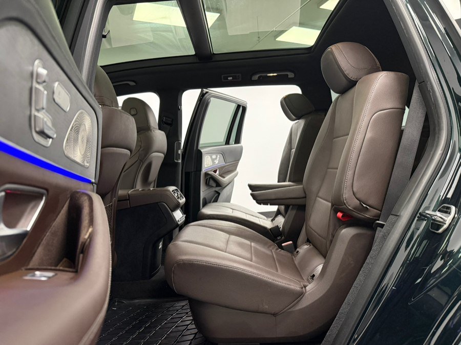 Used 2022 Mercedes-Benz GLS 450 4MATIC w/ AMG Line Exterior image 38