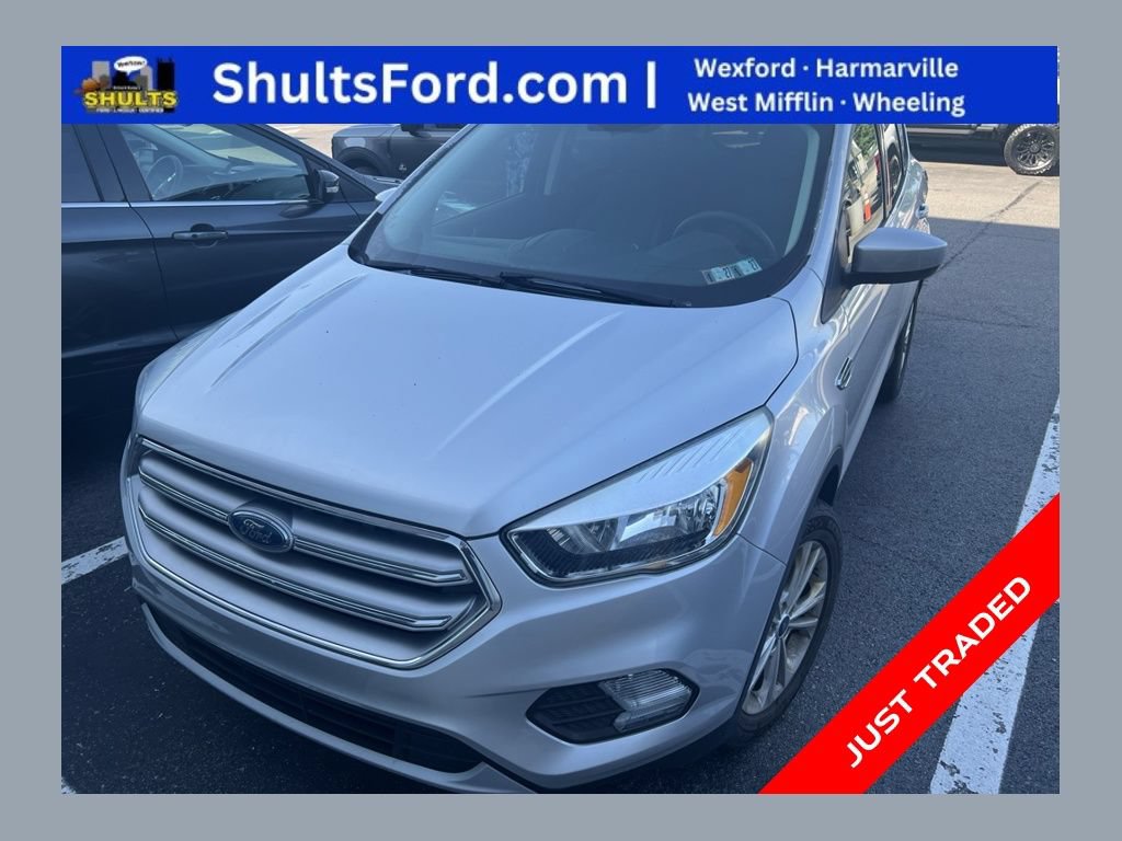 Used 2017 Ford Escape SE w/ SE Cold Weather Package AWD/4WD video 1