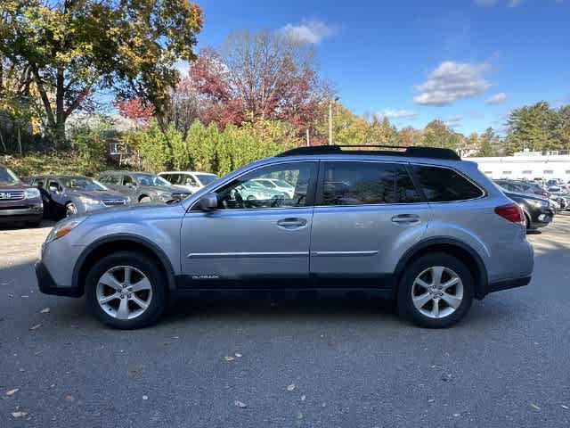 Used 2014 Subaru Outback 2.5i Premium w/ Moonroof Package AWD/4WD image 2