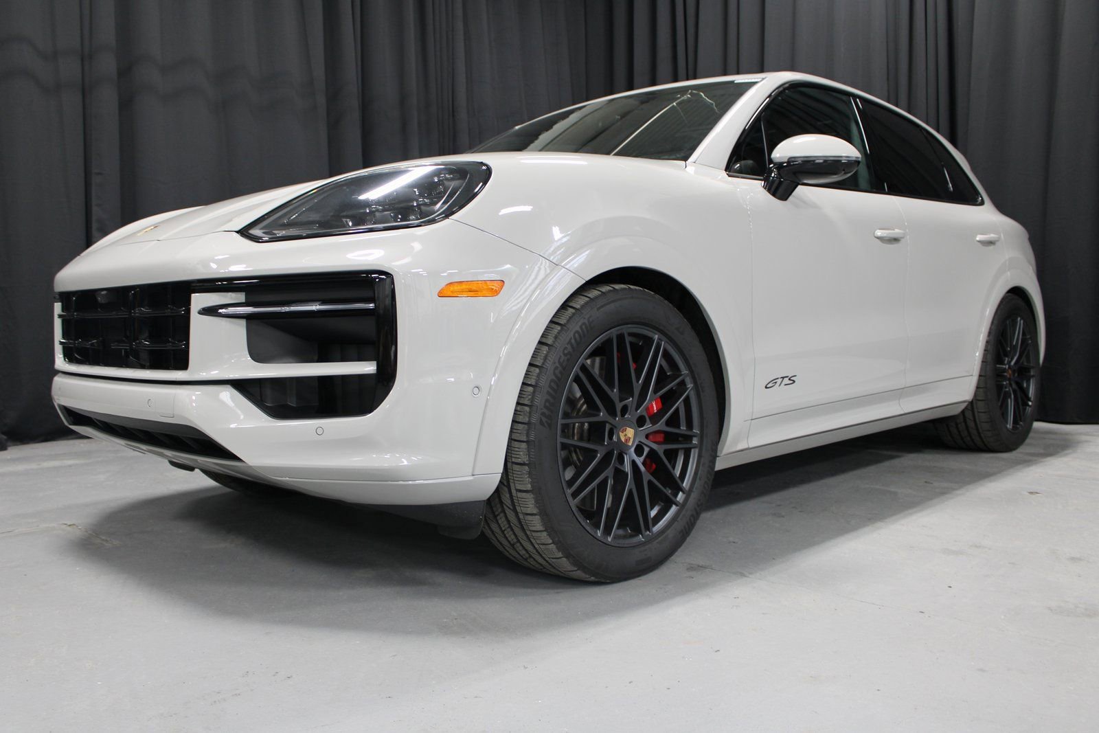 Certified 2025 Porsche Cayenne GTS image 8