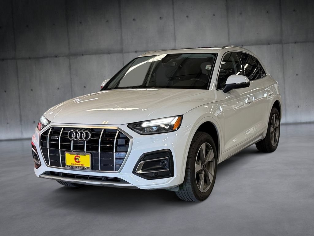 Used 2023 Audi Q5 Premium w/ Premium Plus Package AWD/4WD image 1
