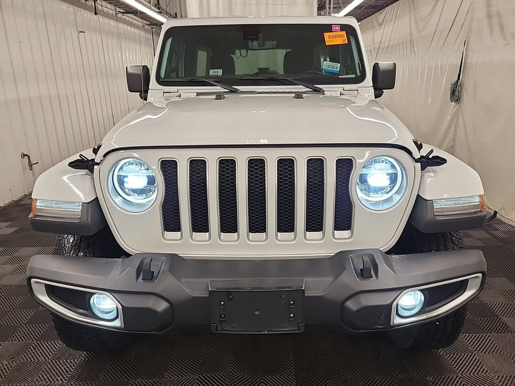 Used 2022 Jeep Wrangler Unlimited Sahara w/ LED Lighting Group AWD/4WD image 3