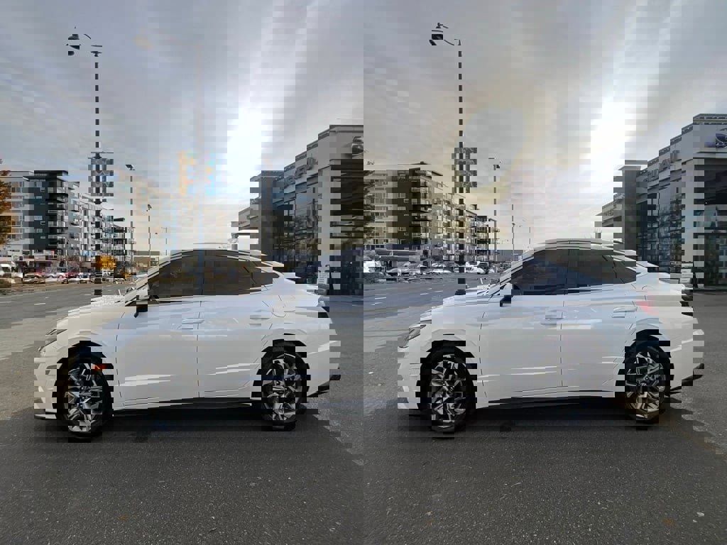 Used 2021 Hyundai Sonata SEL w/ Convenience Package image 5