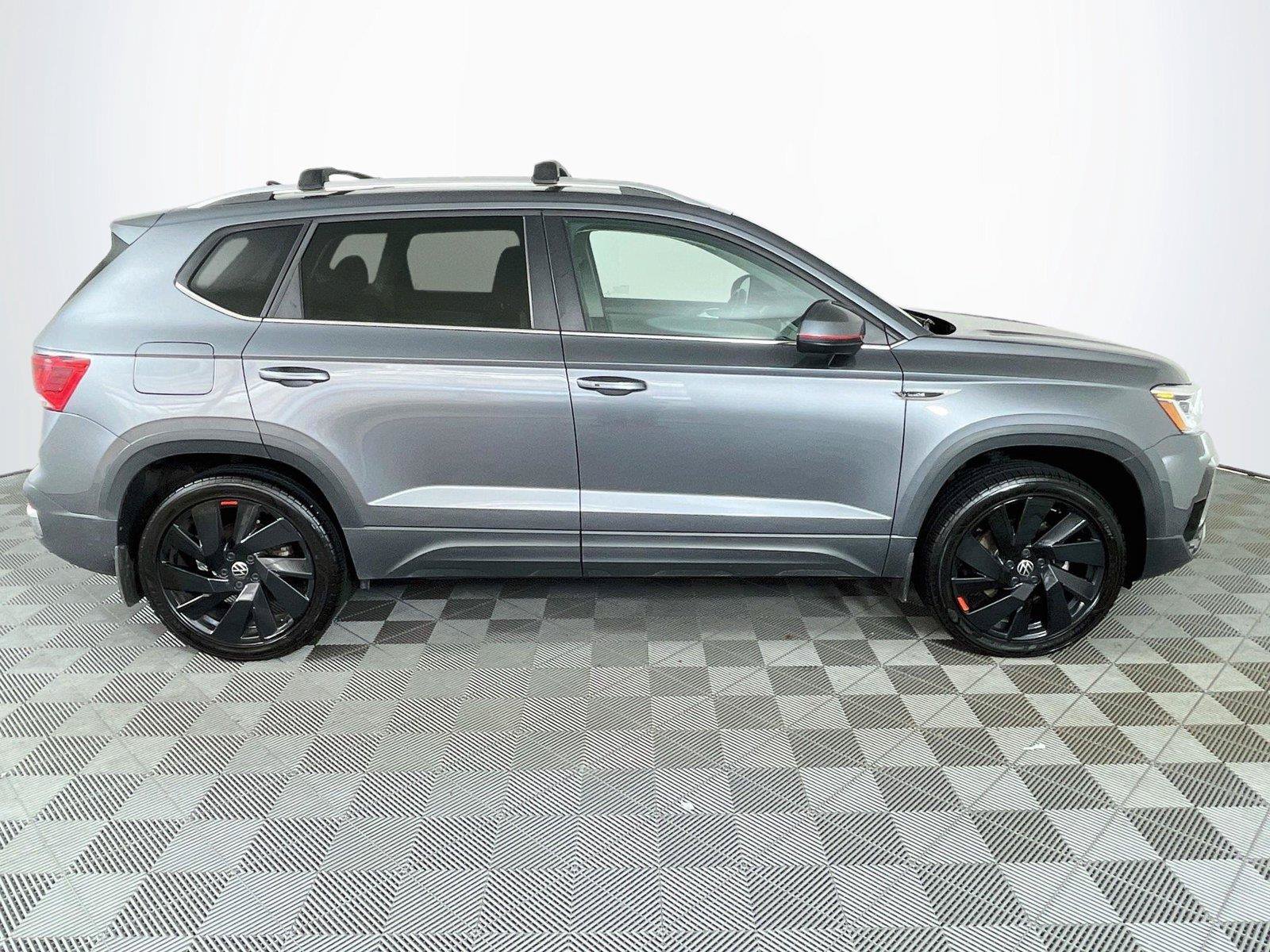 Used 2024 Volkswagen Taos SEL AWD/4WD image 10