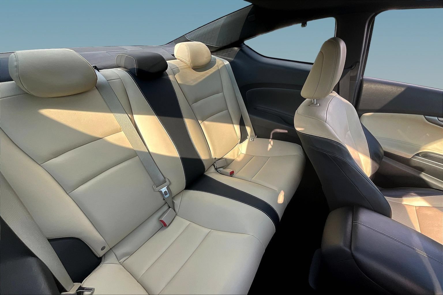 Used 2017 Honda Accord EX-L image 24