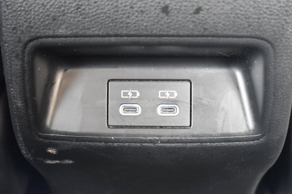 Used 2024 Toyota Corolla LE image 32