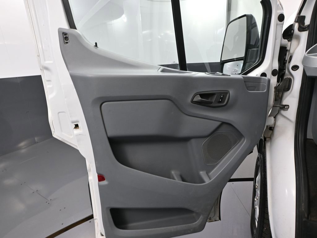 Used 2017 Ford Transit 350 XLT image 19