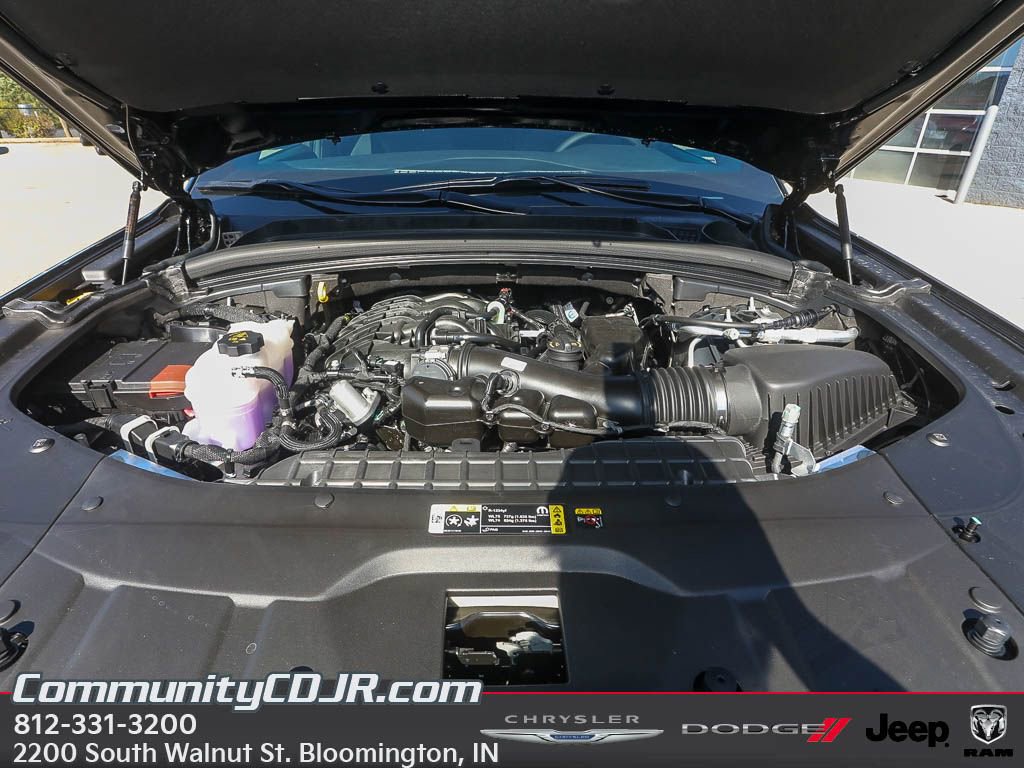 New 2025 Jeep Grand Cherokee Laredo X w/ Luxury Tech Group I image 17