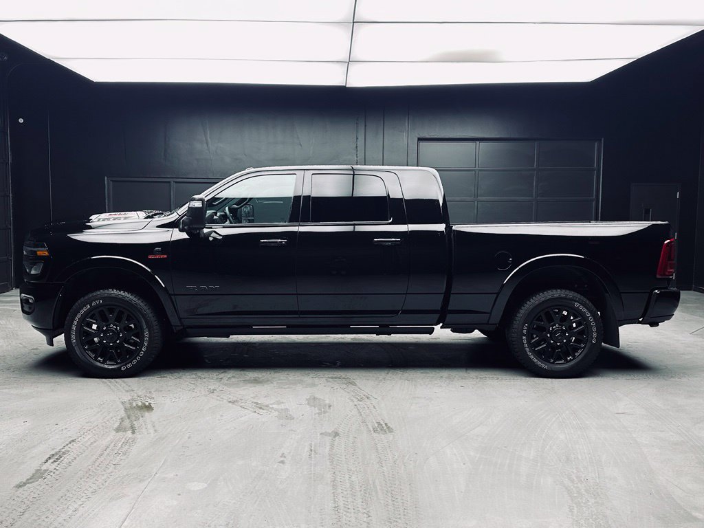 Used 2026 RAM 2500 Limited AWD/4WD image 4