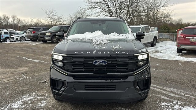 New 2025 Ford Expedition Active image 6