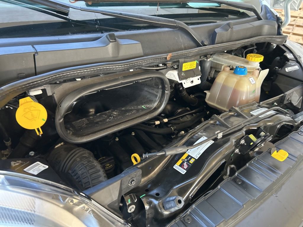 Used 2025 RAM ProMaster 2500 w/ Convenience Group FWD image 10