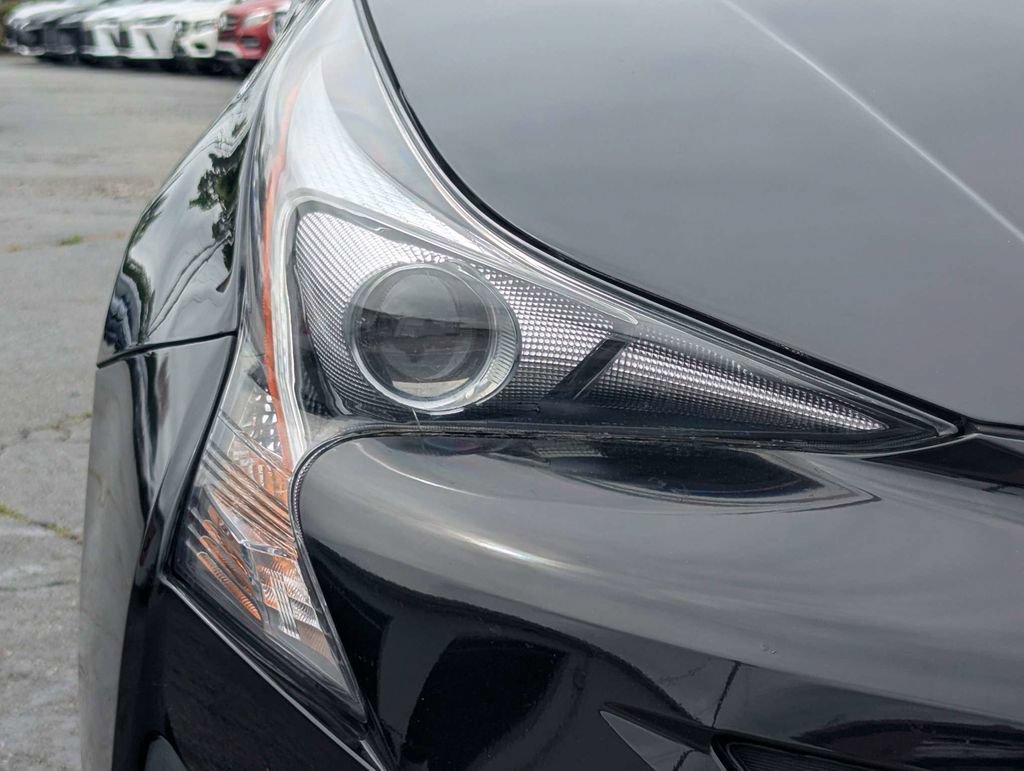 Used 2017 Toyota Prius Three w/ Advanced Technology Package FWD image 11